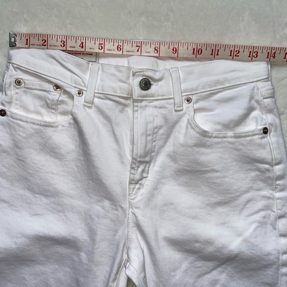 GAP Denim Girlfriend Mid Rise Jeans (NWOT) - Picture 9 of 12